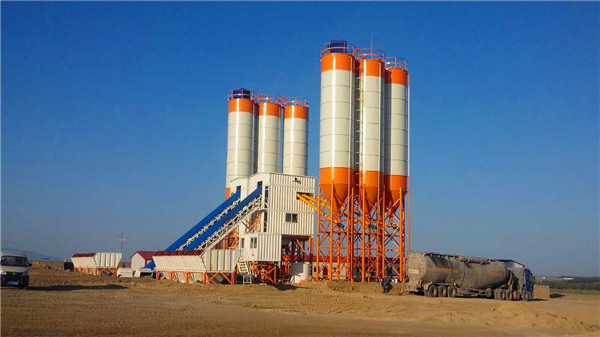 Modular concrete mixing plant.JPG