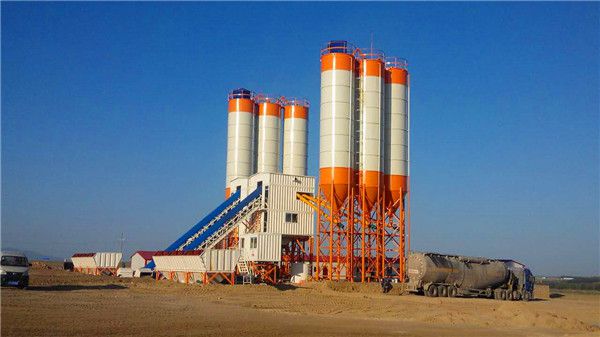 一种集装箱式混凝土搅拌站